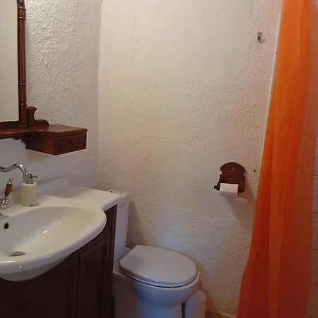 Family Villa In Sani - Sleeps 6 - Parking - Wifi