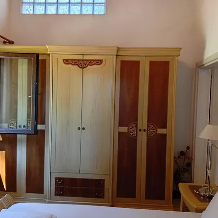 Family Villa In Sani - Sleeps 6 - Parking - Wifi Луксозна вила